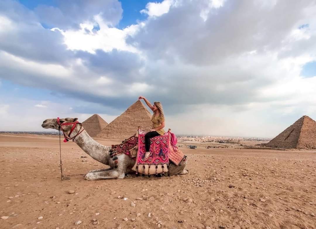 Camel riding adventure near the Giza Pyramids